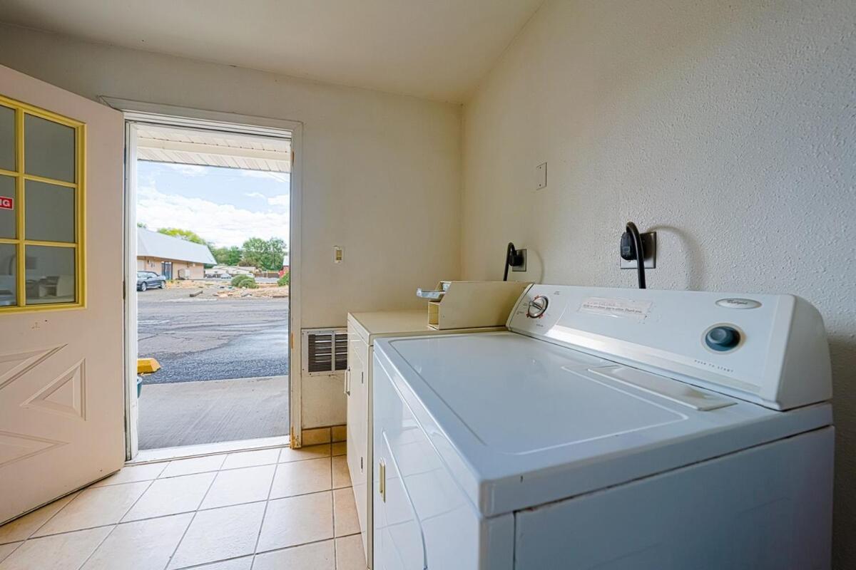 Budget 8 Motel John Day Kültér fotó